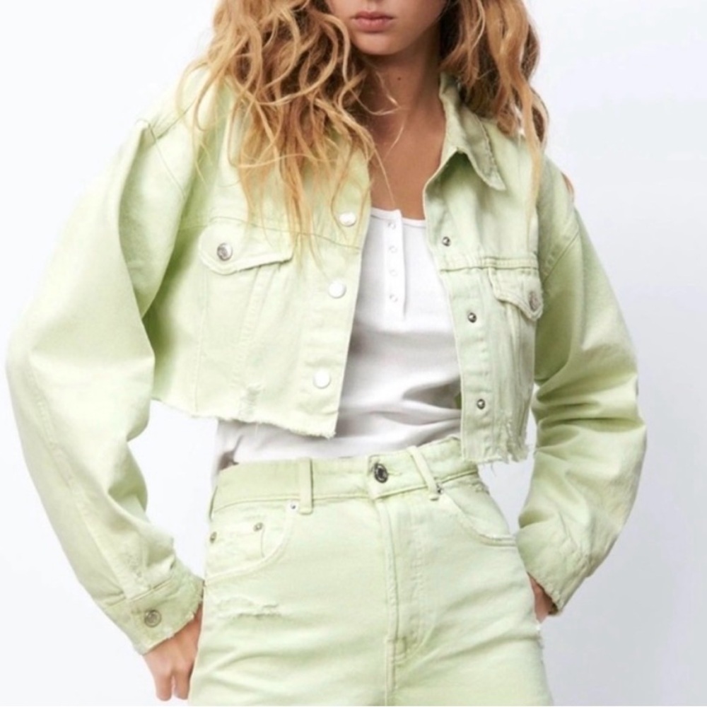 ZARA Cropped Distressed Trucker Denim Jean Jacket Green Raw Hem Green Size S
